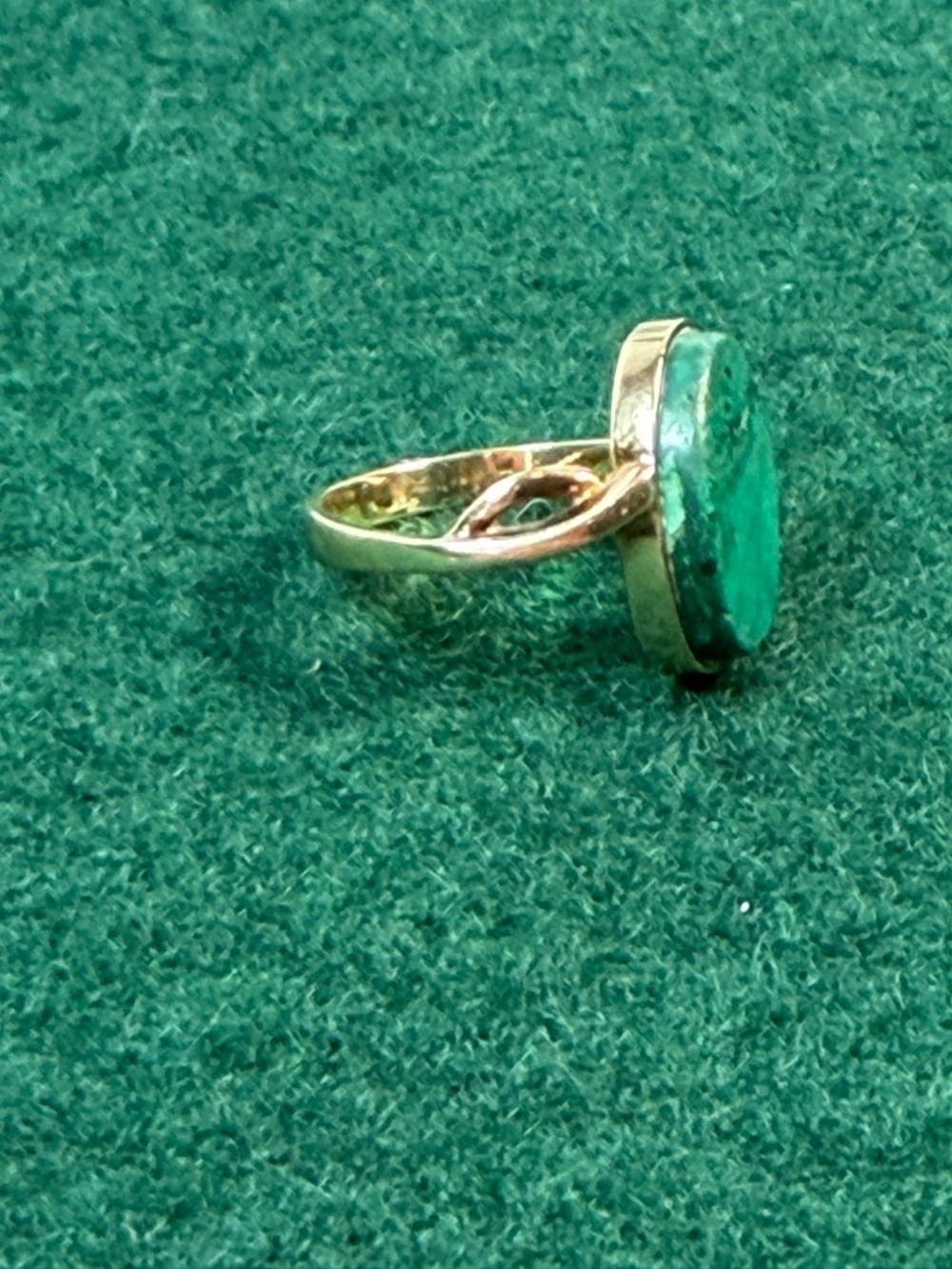 14K Gold Malachite Ring Oval Cabochon Green Stone Statement Ring - Picture 8 of 14